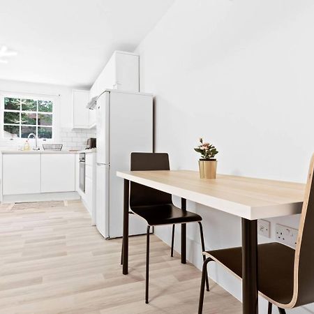 Airy Spacious 1 Bedroom Aprtment With Garden In Brixton 伦敦 外观 照片